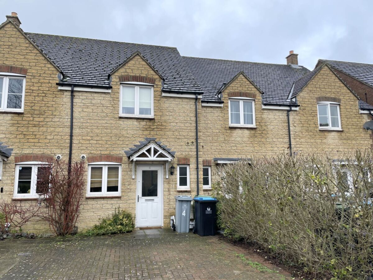 Chamberlain Close, Carterton