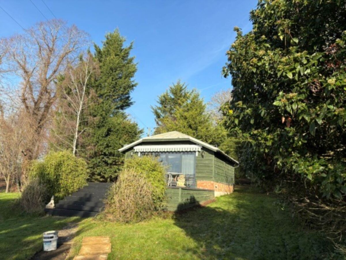 Oakenholt Lodge, Oxford